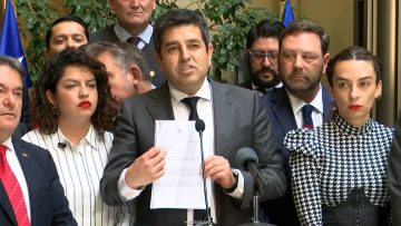 050826C11 DIPUTADOS PRESENTAN CARTA POR INDULTOS 01