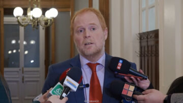 10082626 DECLARACIONES SENADOR ROJO EDWARDS 01