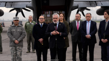 13082611 SOBRE EL VUELO DE AYUDA DEL GOBIERNO A COLOMBIA DESDE EL GRUPO 10 DE LA FACH 01