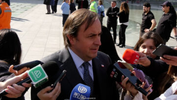 20082606 DECLARACIONES MINISTRO DEL DEPORTE POR SIMULACRO EN LA MONEDA 06