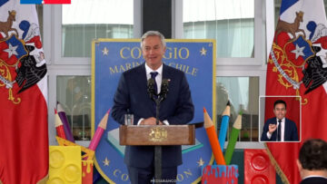 21082608 PRESIDENTE KAST EN COLEGIO MARINA 01