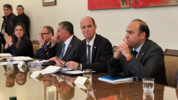 º31082615 APOYOS COMITÉ POLITICO 01