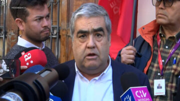 05092629 DECLARACIONES RICARDO SOLARI EN VELORIO CAMILO ESCALONA 01