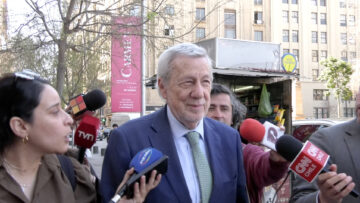 15092613 SALIDA EXCANCILLER VAN KLAVEREN 01