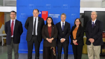 21092610 NUEVA DIRECTIVA DE LA CCHC Y REUNIÓN CON MINISTRO DE VIVIENDA 01 (1)