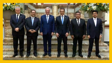 161026BOLI02 HONORES AL PRESIDENTE KAST EN BOLIVIA DEST (1)